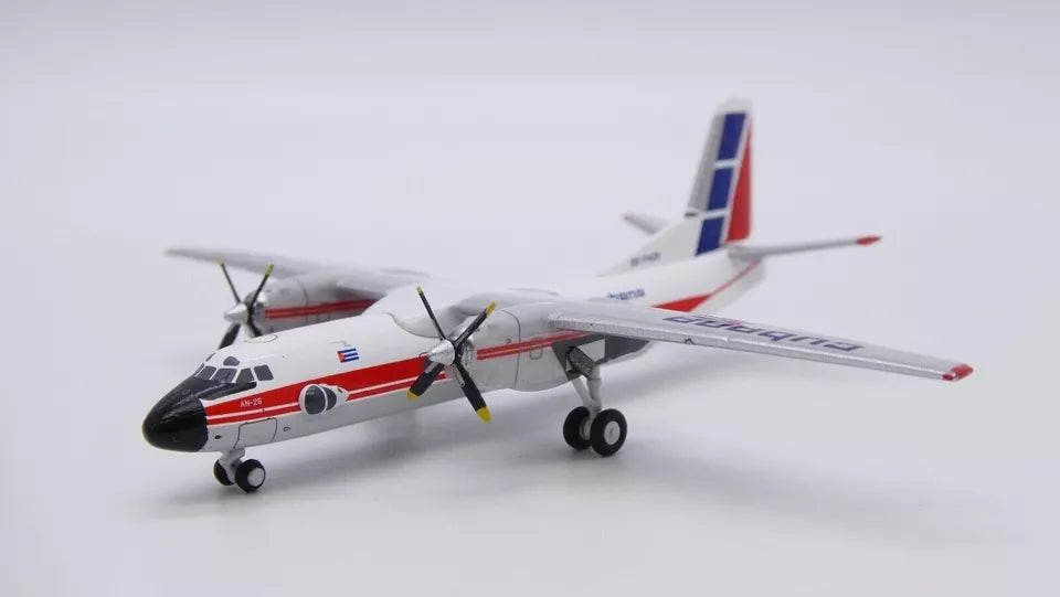 1/400 Cubana Antonov An-26 "OC" Reg: CU-T1425