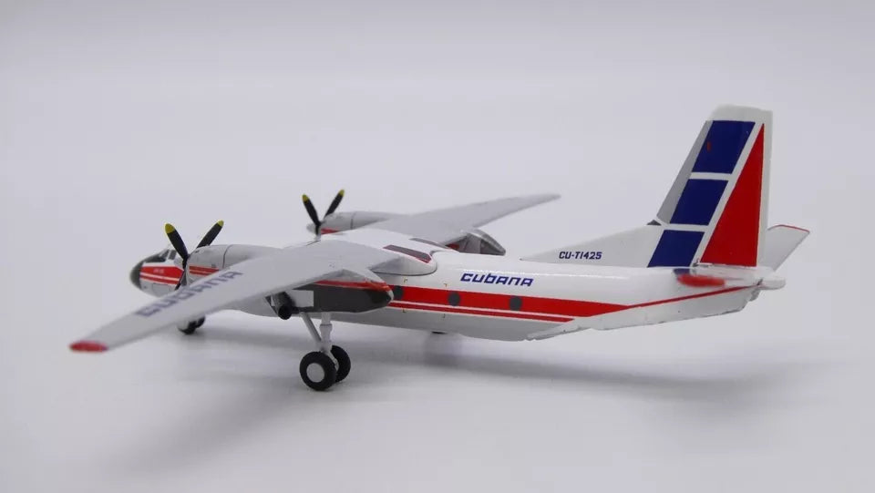 1/400 Cubana Antonov An-26 "OC" Reg: CU-T1425