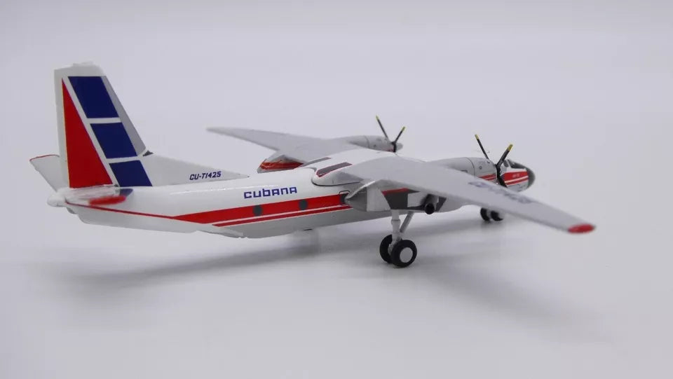 1/400 Cubana Antonov An-26 "OC" Reg: CU-T1425