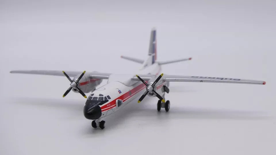 1/400 Cubana Antonov An-26 "OC" Reg: CU-T1425