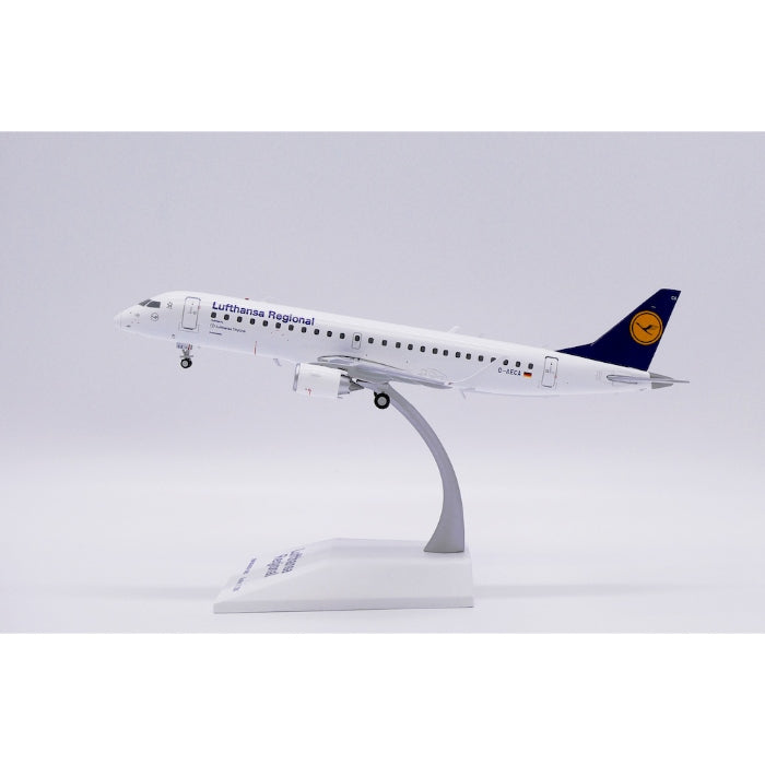 1/200 Lufthansa Regional Embraer ERJ-190LR Reg: D-AECA with Stand