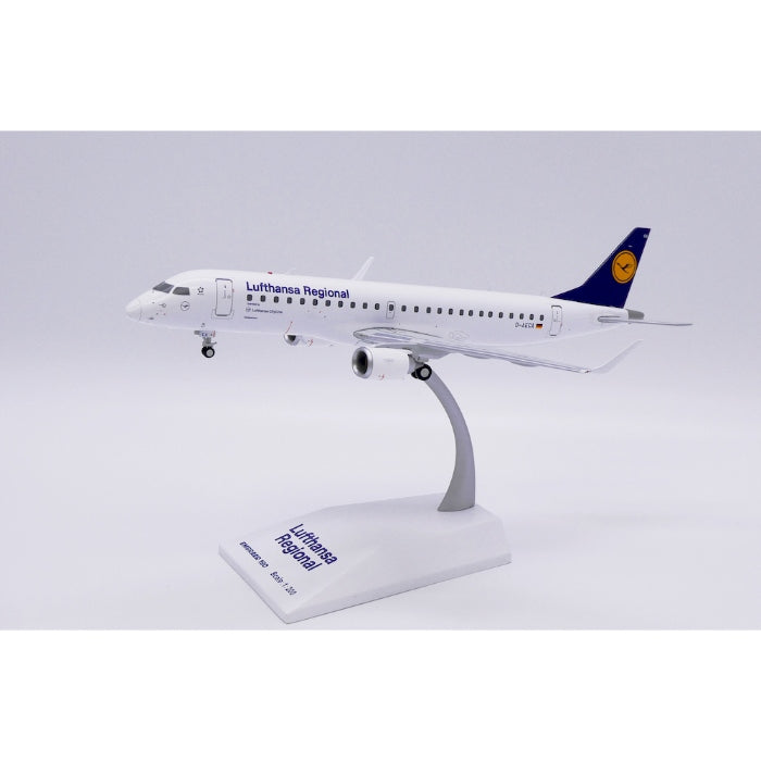 1/200 Lufthansa Regional Embraer ERJ-190LR Reg: D-AECA with Stand