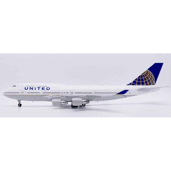 1/200 United Airlines Boeing 747-400 Reg: N175UA with Stand