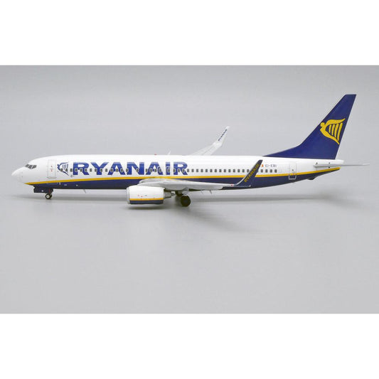 1/200 Ryanair Boeing 737-800 Reg: EI-EBI with Stand
