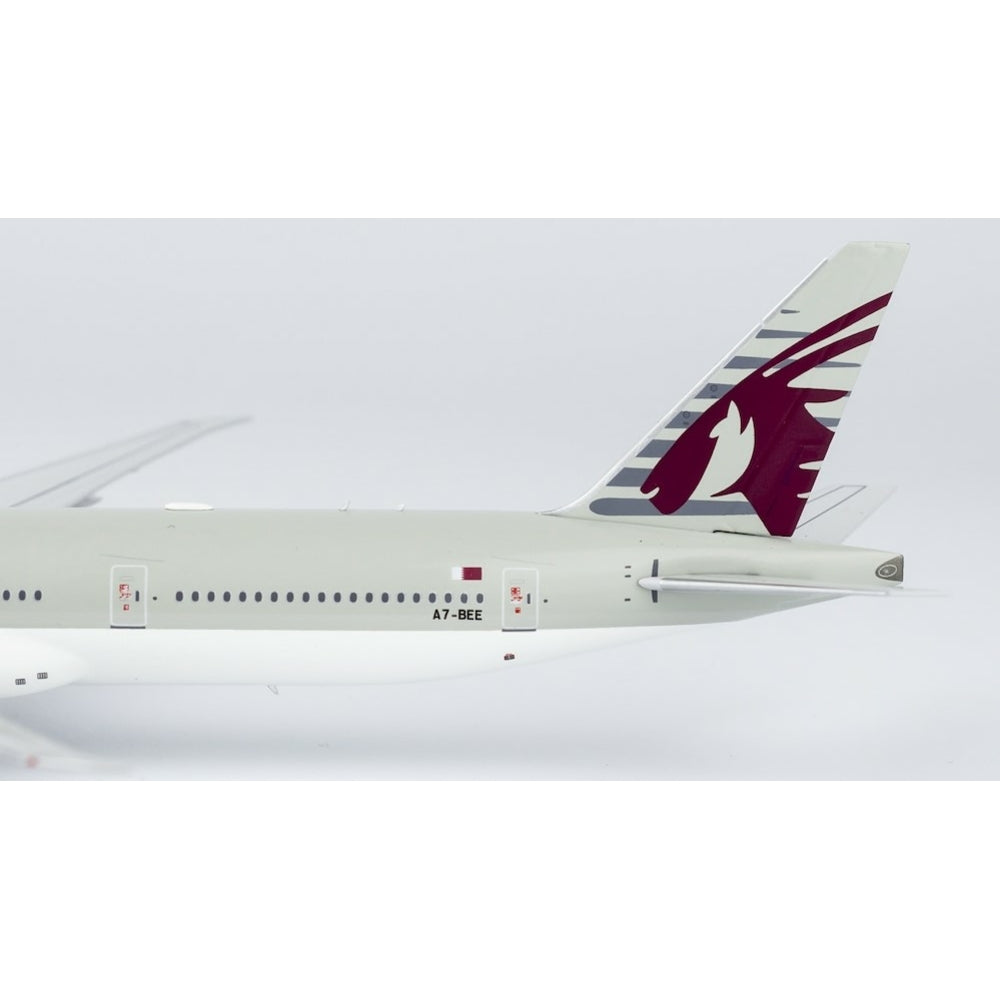 1/400 Qatar Airways Boeing 777-300ER "25 Years of Excellence" Reg: A7-BEE "Flaps Down" with Antenna