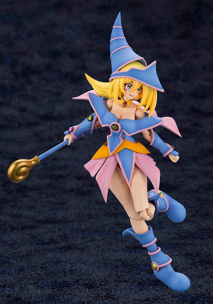 CROSSFRAME GIRL DARK MAGICIAN GIRL PLASTIC MODEL KIT