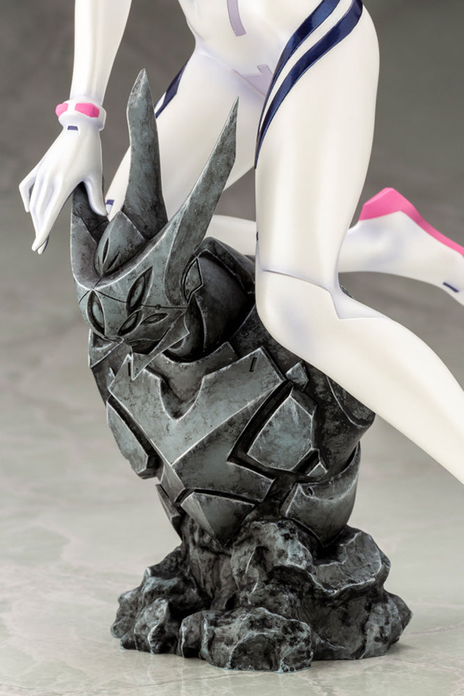 1/6 MARI MAKINAMI ILLUSTRIOUS WHITE PLUGSUIT VER ANI STATUE