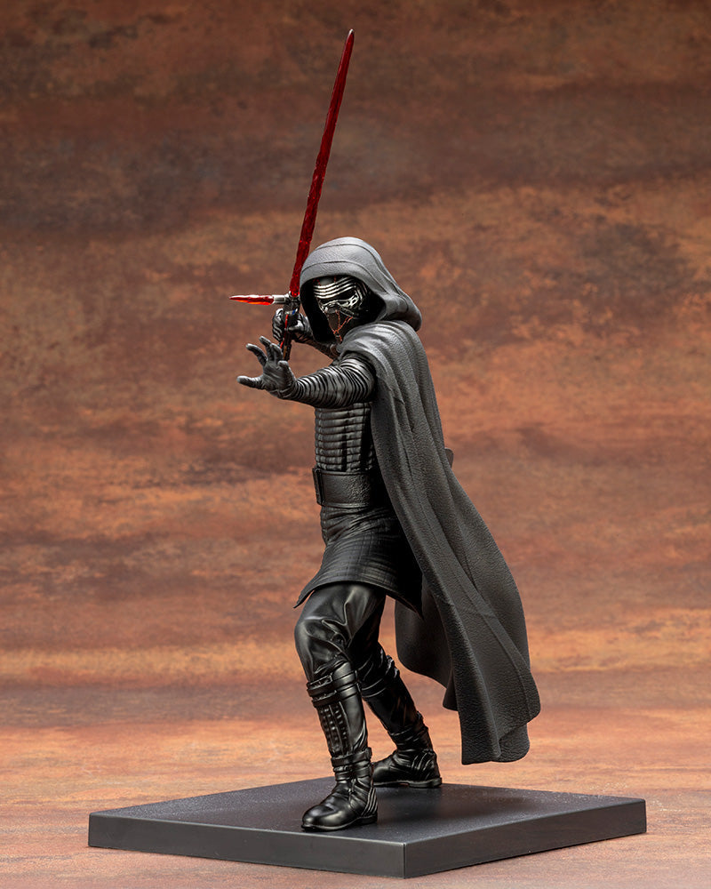 1/10 STAR WARS KYLO REN ARTFX+ STATUE