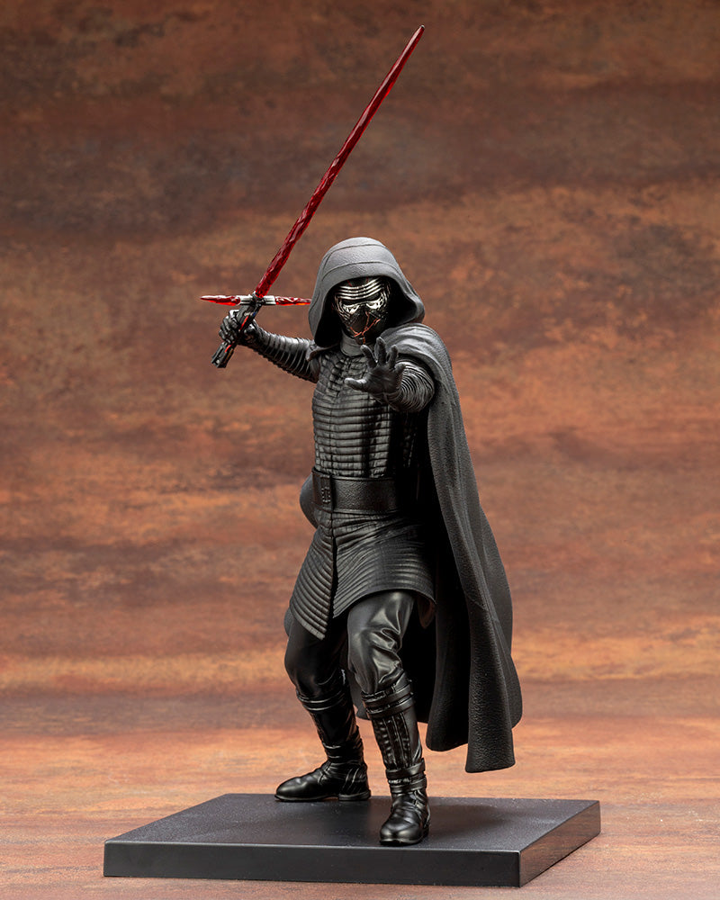 1/10 STAR WARS KYLO REN ARTFX+ STATUE