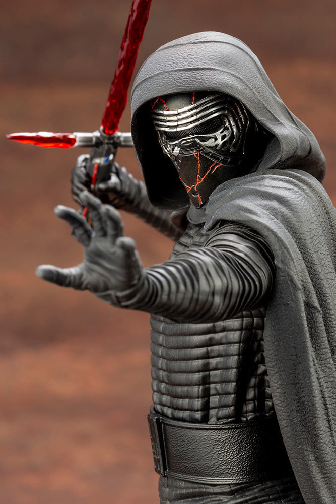 1/10 STAR WARS KYLO REN ARTFX+ STATUE