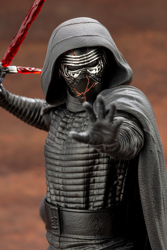 1/10 STAR WARS KYLO REN ARTFX+ STATUE