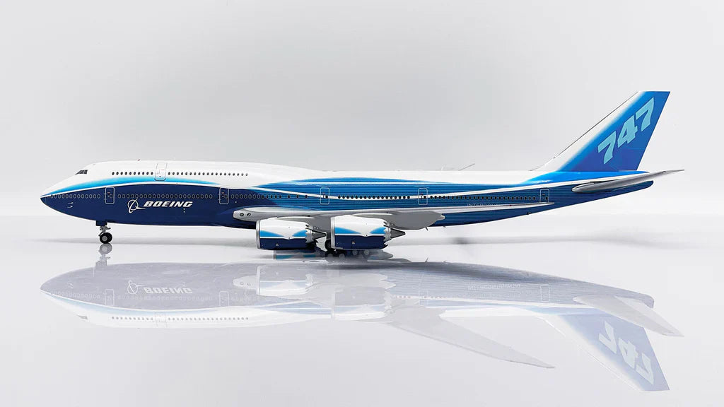 House Color B747-8I