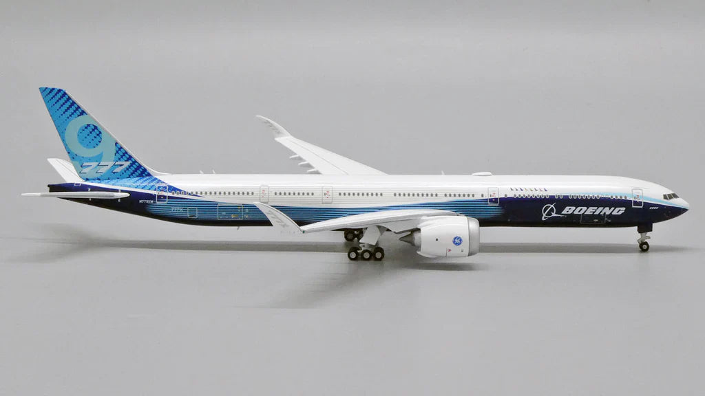 1/400 Company B777-9x  - House Color -  Folded Version