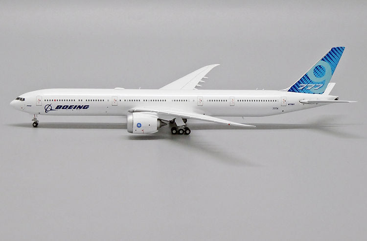 1/400 Boeing Company B777-9 N779XY