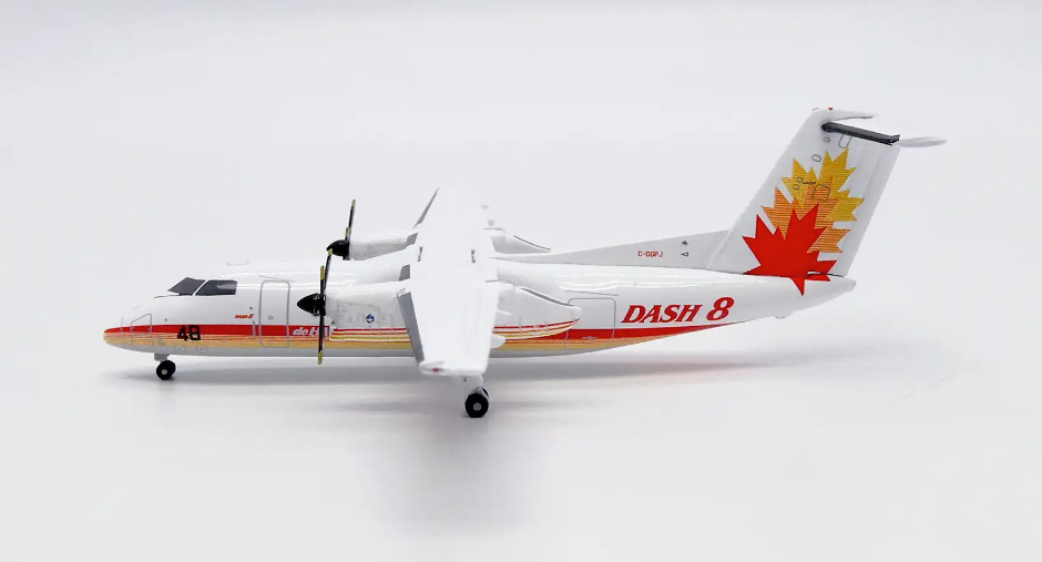 1/400 House Color Dash-8 Q100 C-GGPJ "48"