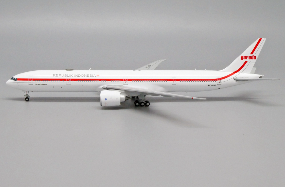 1/400 Garuda Indonesia Boeing 777-300ER PK-GIG  - Republik Indonesia -