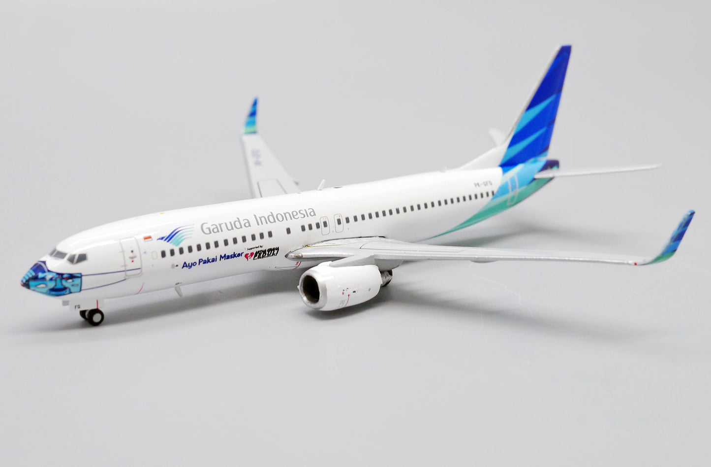 1/400 Garuda Indonesia B737-800 Ayo Pakai Masker (PK-GFQ)