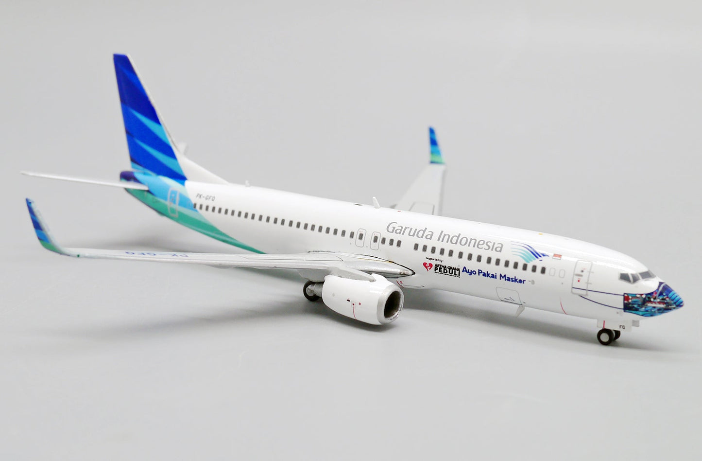 1/400 Garuda Indonesia B737-800 Ayo Pakai Masker (PK-GFQ)