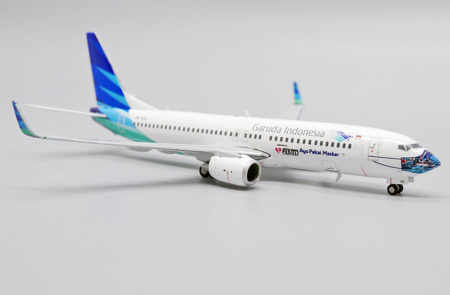 1/400 Garuda Indonesia B737-800 Ayo Pakai Masker (PK-GFQ)