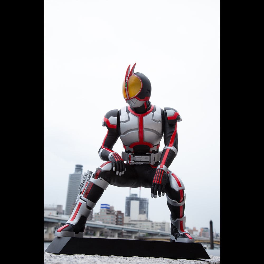 Ultimate Article MASKED RIDER PHI's