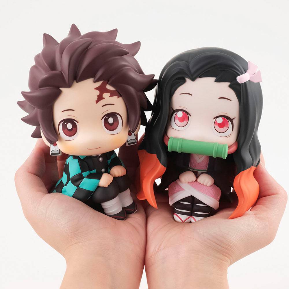 LOOK UP SERIES Demon Slayer TANJIRO and NEZUKO SET [with gift]