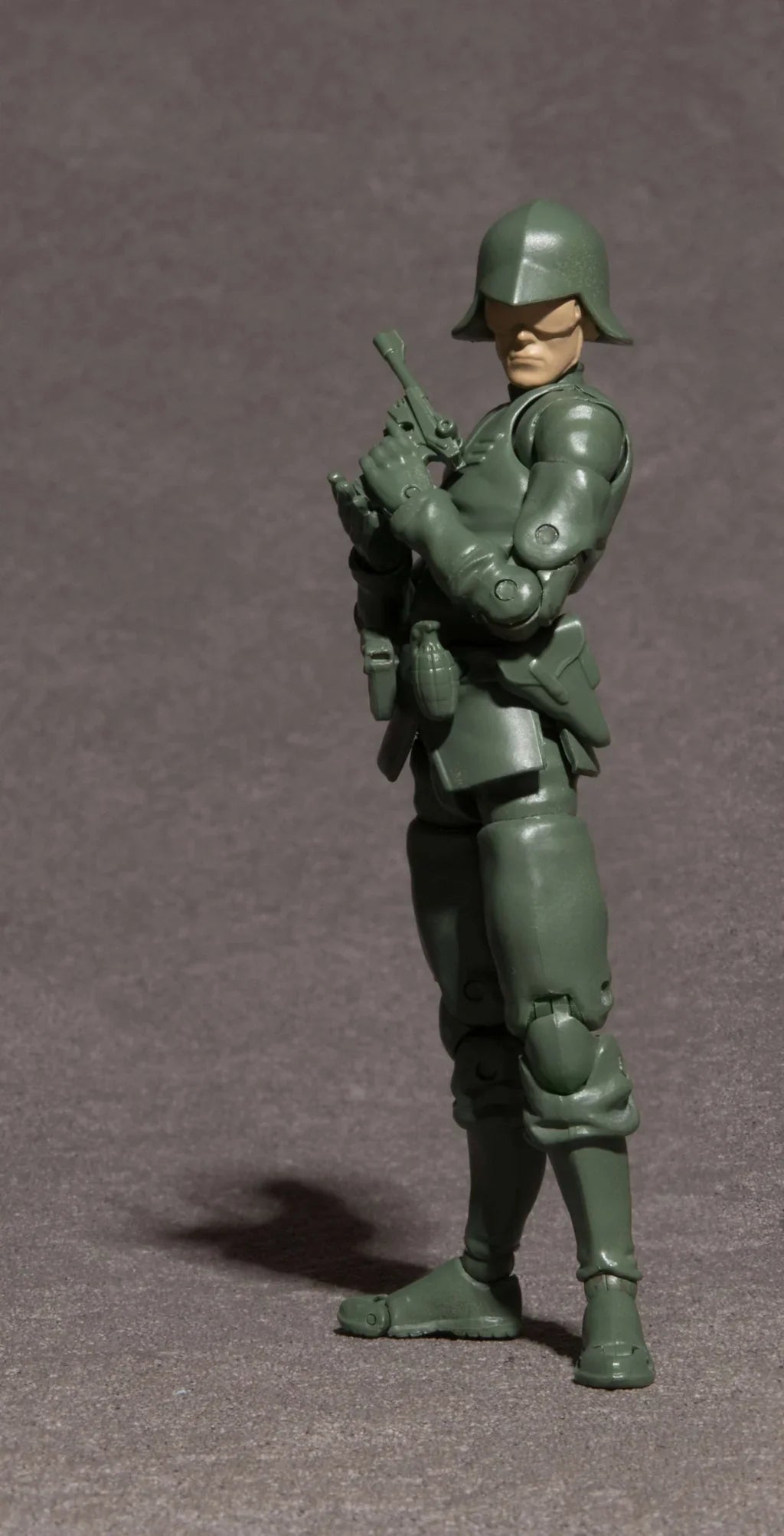 G.M.G PROFESSIONAL Mobile Suit Gundam Principality of Zeon General Soldier 01