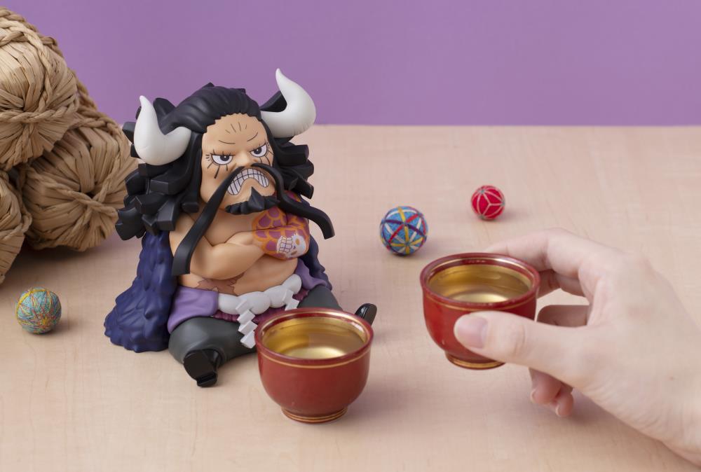 Lookup ONE PIECE Kaido the Beast & Big Mom Set (with gourd & semla)