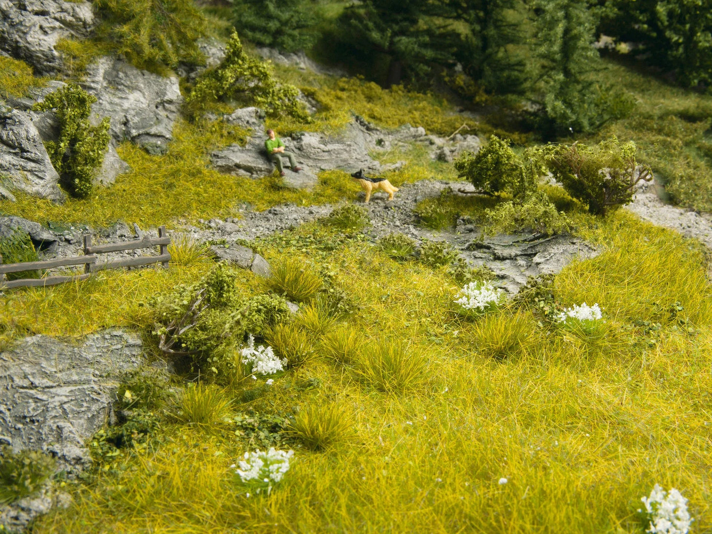 HO Nature Lush Meadow