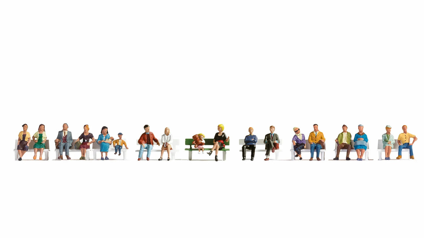 HO/HO XL Set "Sitting People"