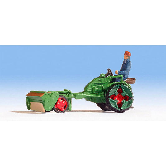 HO Fendt Tool Carrier with Seed Spreader