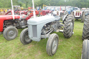 1/76 Grey Ferguson TEA Tractor