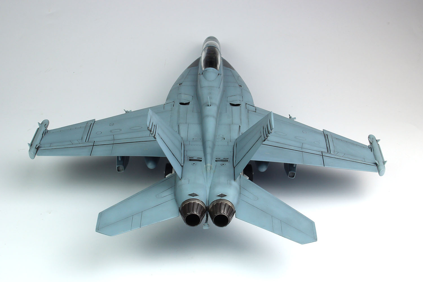 1/48 RAAF Electronic Warfare Aircraft EA-18G Growler "No. 6 Squadron" (A46-305)