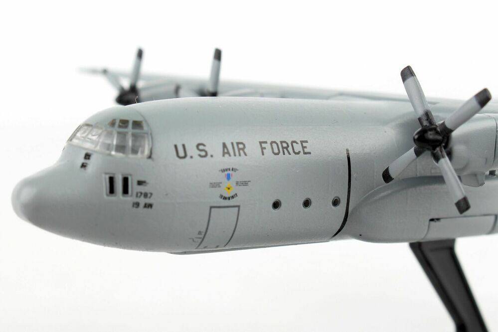 1/200 C-130E Hercules  USAF 374th TAW 62-1787 Spare 617 Vietnam