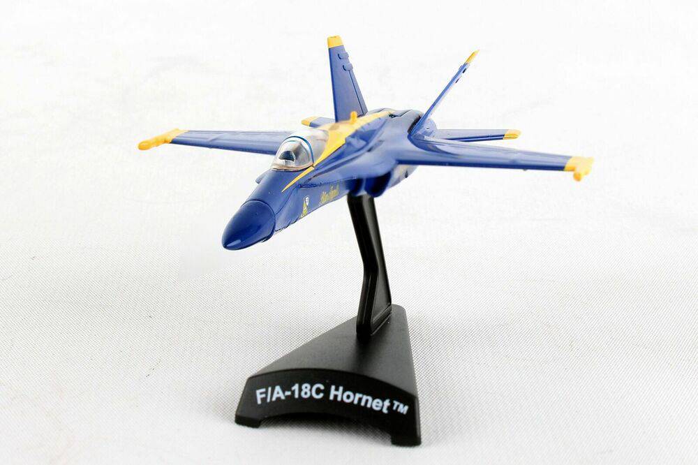 1/150 F/A-18C Hornet Blue Angels