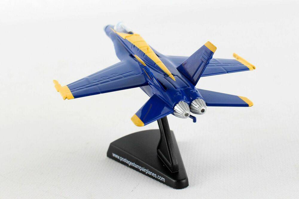 1/150 F/A-18C Hornet Blue Angels