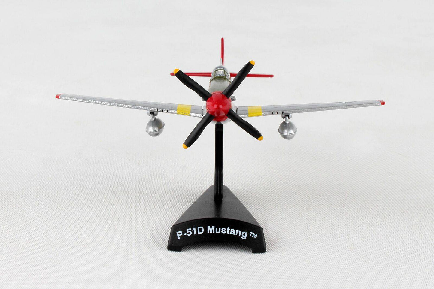 1/100 P-51 Mustang (Tuskeegee)