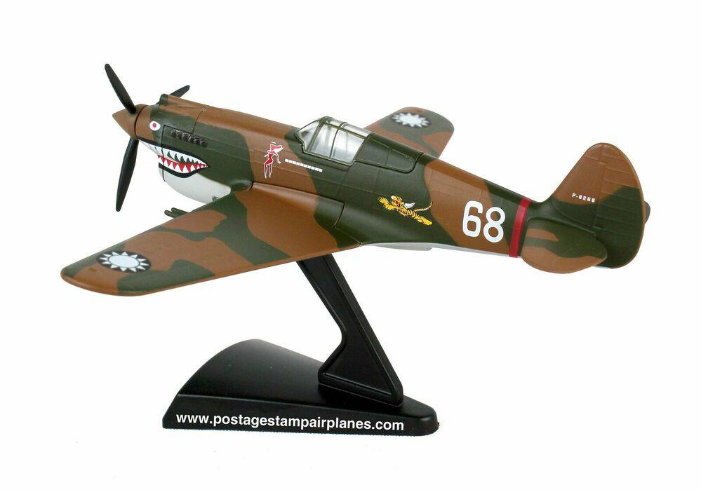 1/90 Curtiss P-40B Warhawk  - Hells Angels -