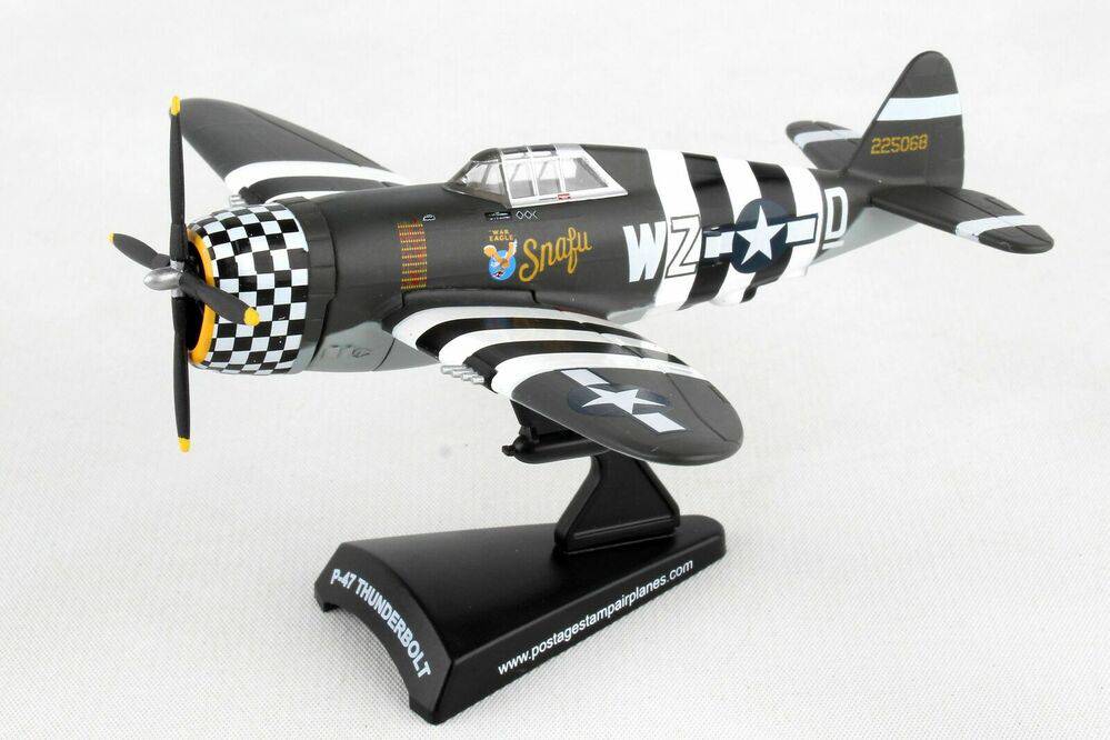 1/100 P-47D Thunderbolt  - Snafu -