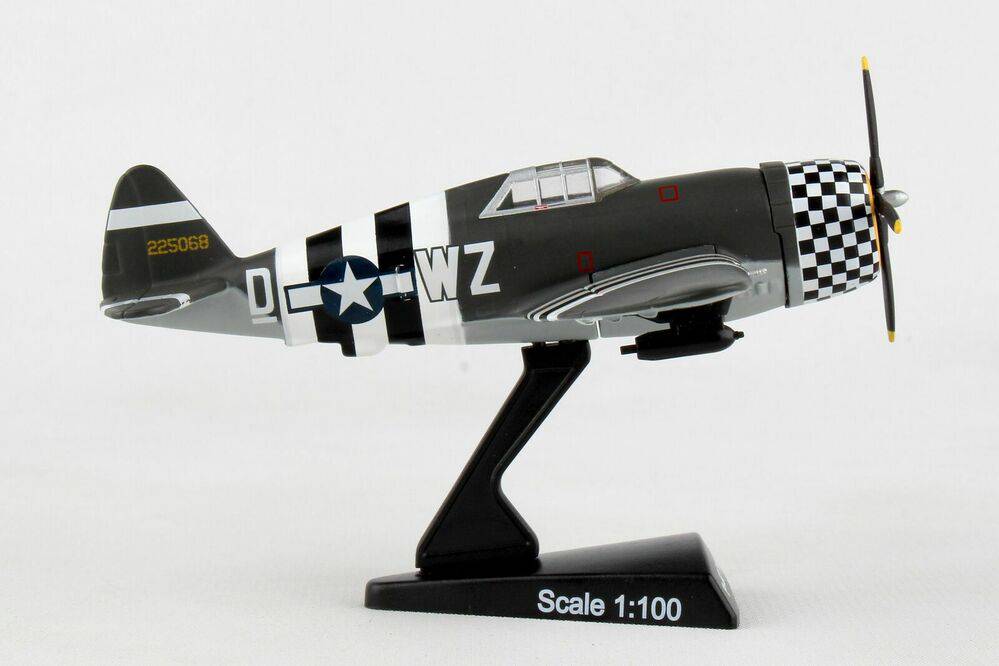 1/100 P-47D Thunderbolt  - Snafu -