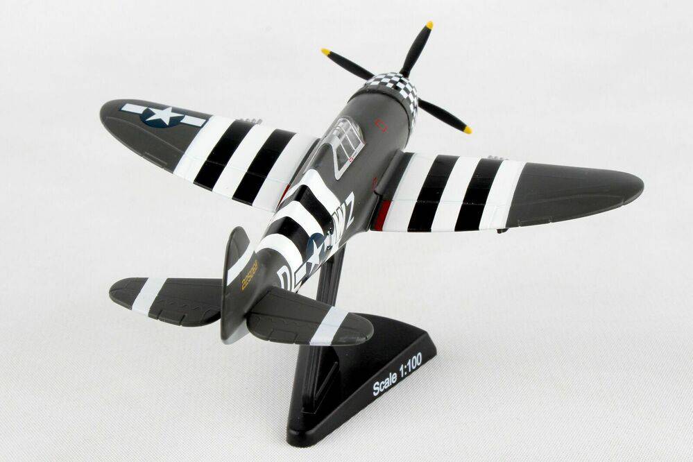 1/100 P-47D Thunderbolt  - Snafu -