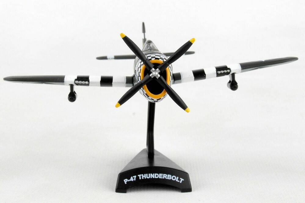 1/100 P-47D Thunderbolt  - Snafu -