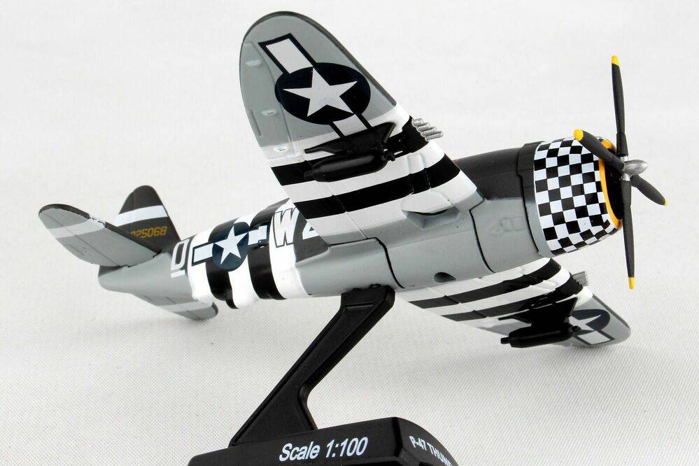 1/100 P-47D Thunderbolt  - Snafu -