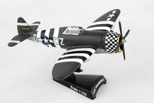 1/100 P-47D Thunderbolt  - Snafu -