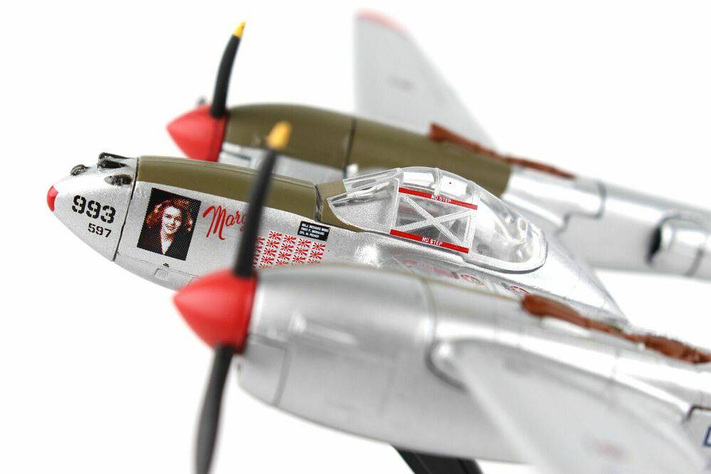 1/115 P-38L Lightning  USAAF 49th FG 42-103993  - Marge -