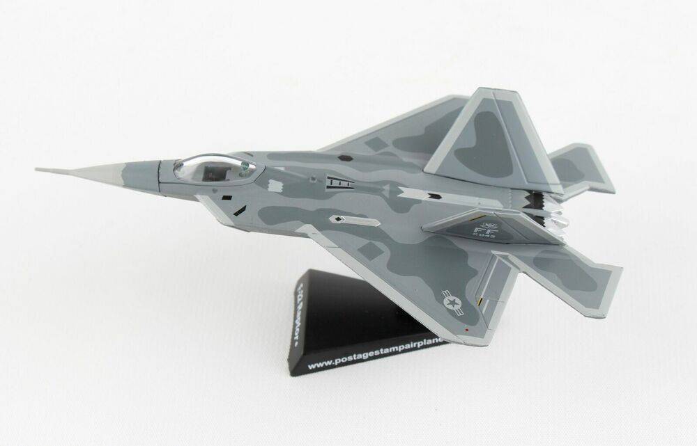 1/145 F-22 Raptor