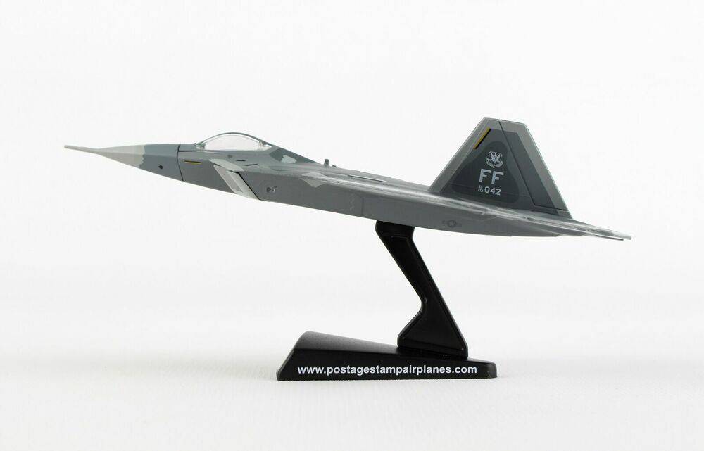 1/145 F-22 Raptor