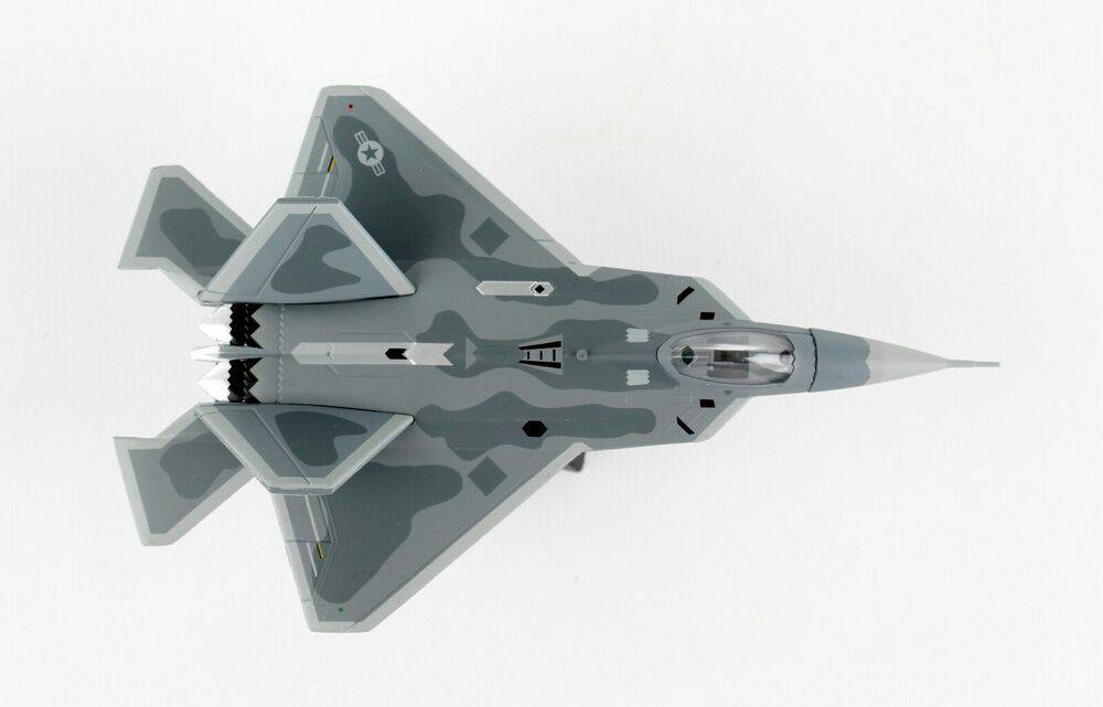 1/145 F-22 Raptor