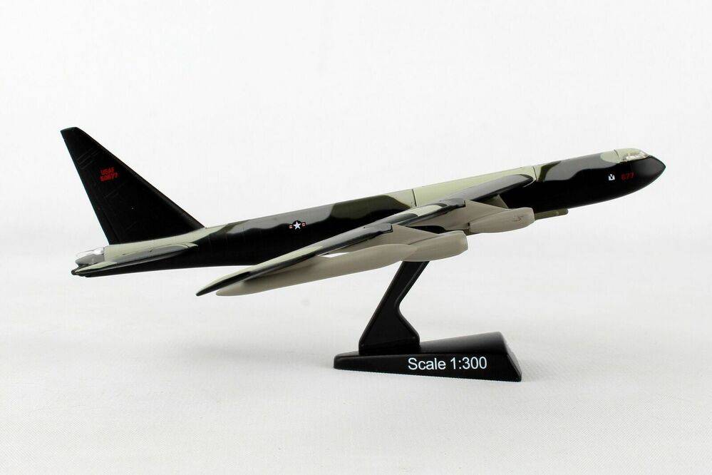 1/300 Boeing B-52 Stratofortress