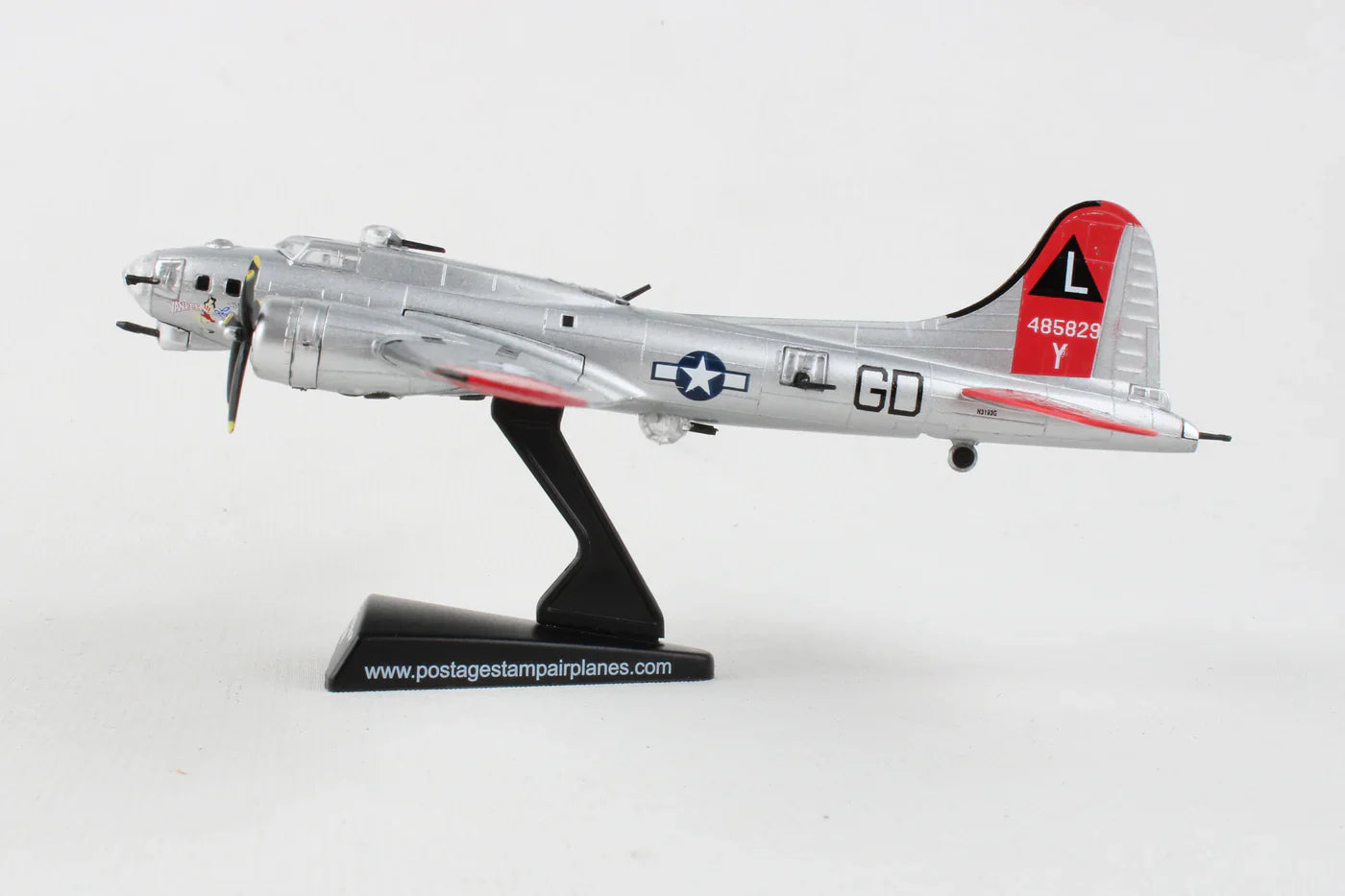 1/155 B-17G Flying Fortress Yankee Lady