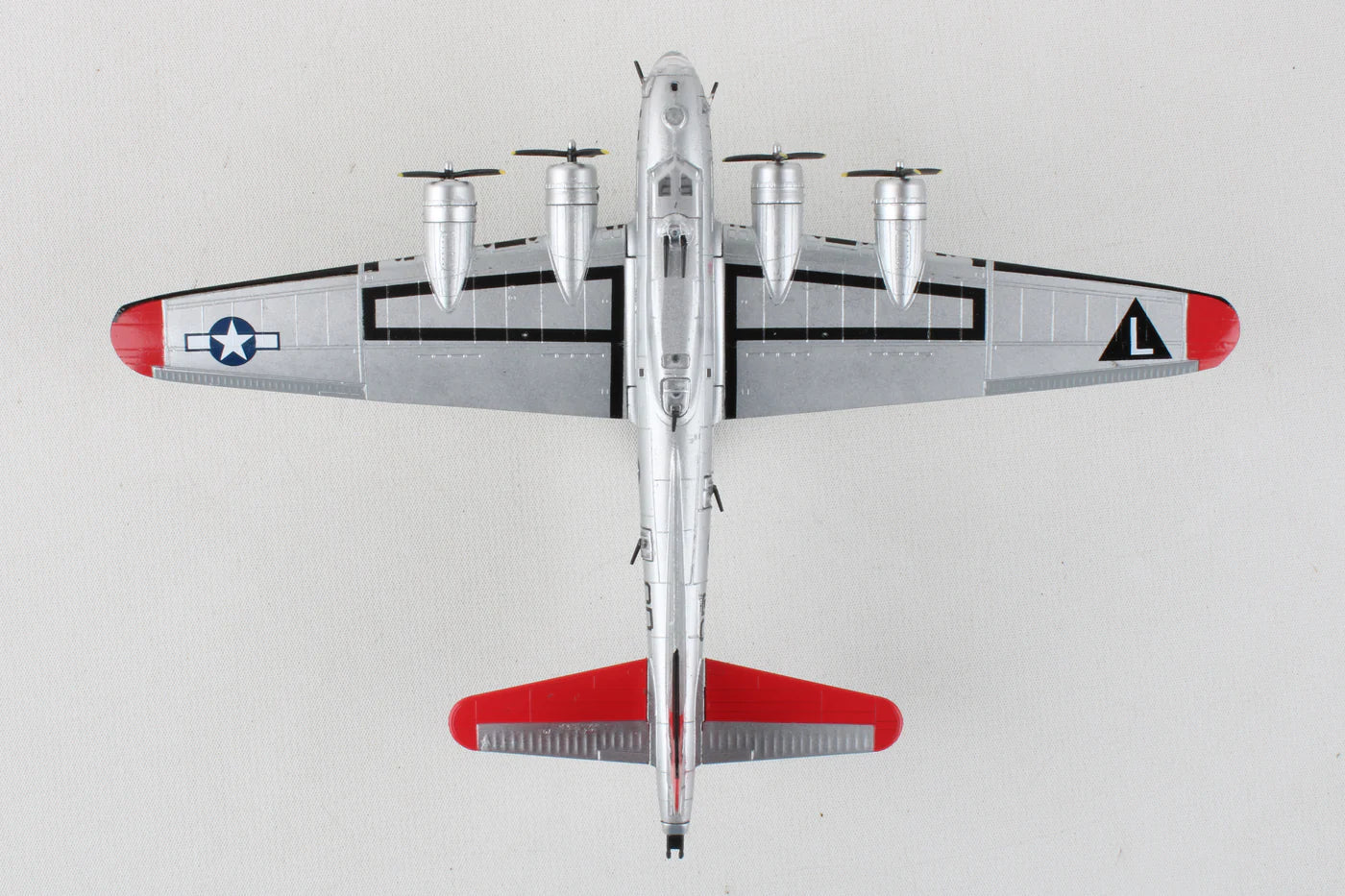 1/155 B-17G Flying Fortress Yankee Lady